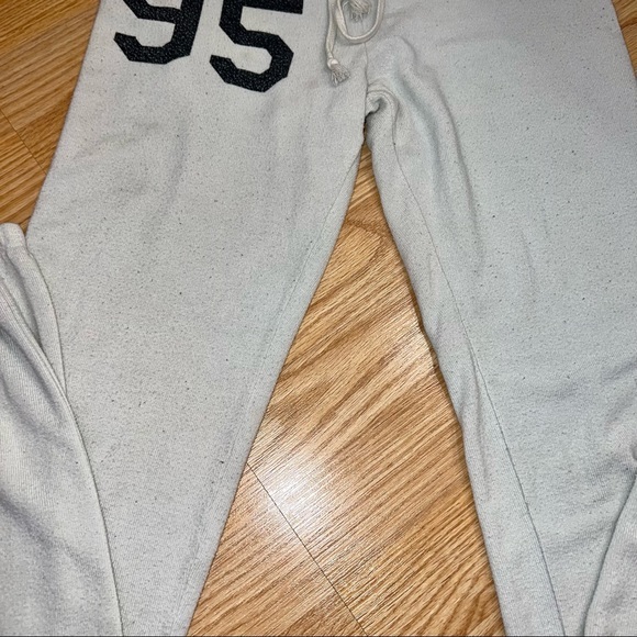WILDFOX SWEATPANTS - Picture 7 of 7